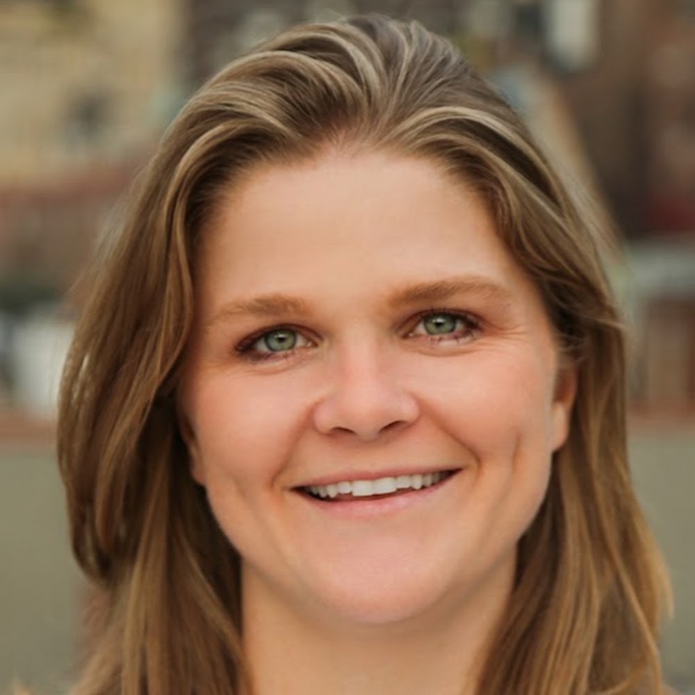 Meet your Posher, Alexandra